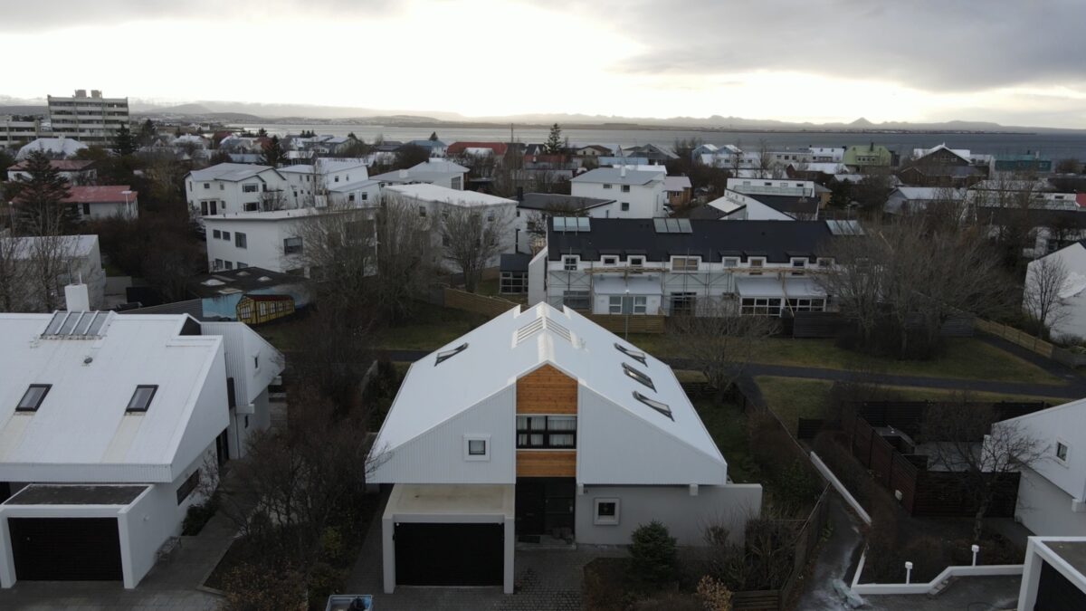 þakviðgerðir - EIKARFELL